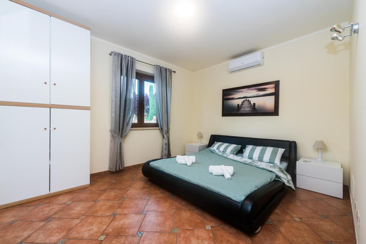 Villa con 2 Camere da Letto