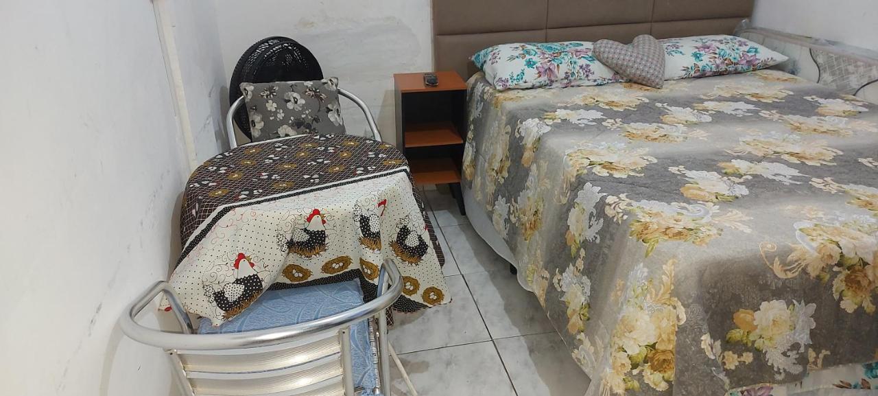 Apartamento kitnet frente ao mar - Bed and Breakfast