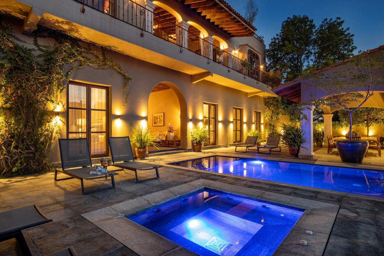 Casa Faroles, Designer 7BR Villa with Pool, Jacuzzi & Full Staff - Ferienwohnung San Miguel de Allende