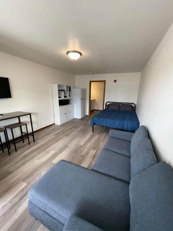 Unit 1 - Stand Rock Studios - Bed and Breakfast