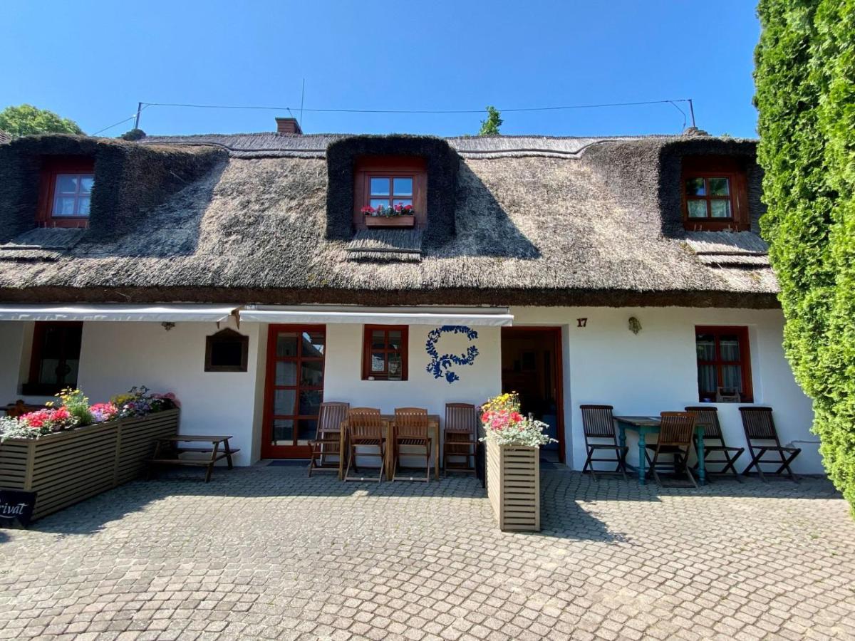 Kékmadaras Vendégház Tihany - B&B