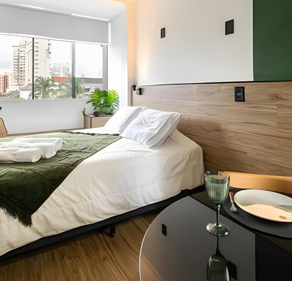 ARK Houses: Estúdio Moderno & Completo no Gonzaga - Chambres d’hôtes Santos