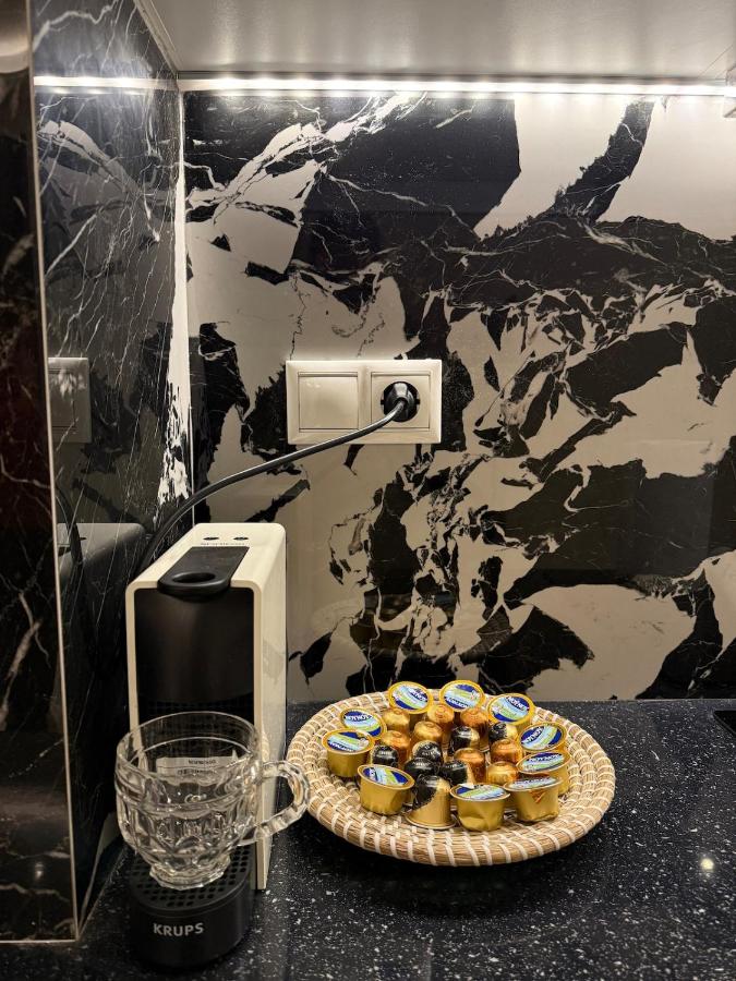 Luxy renovated flat with patio - B&B