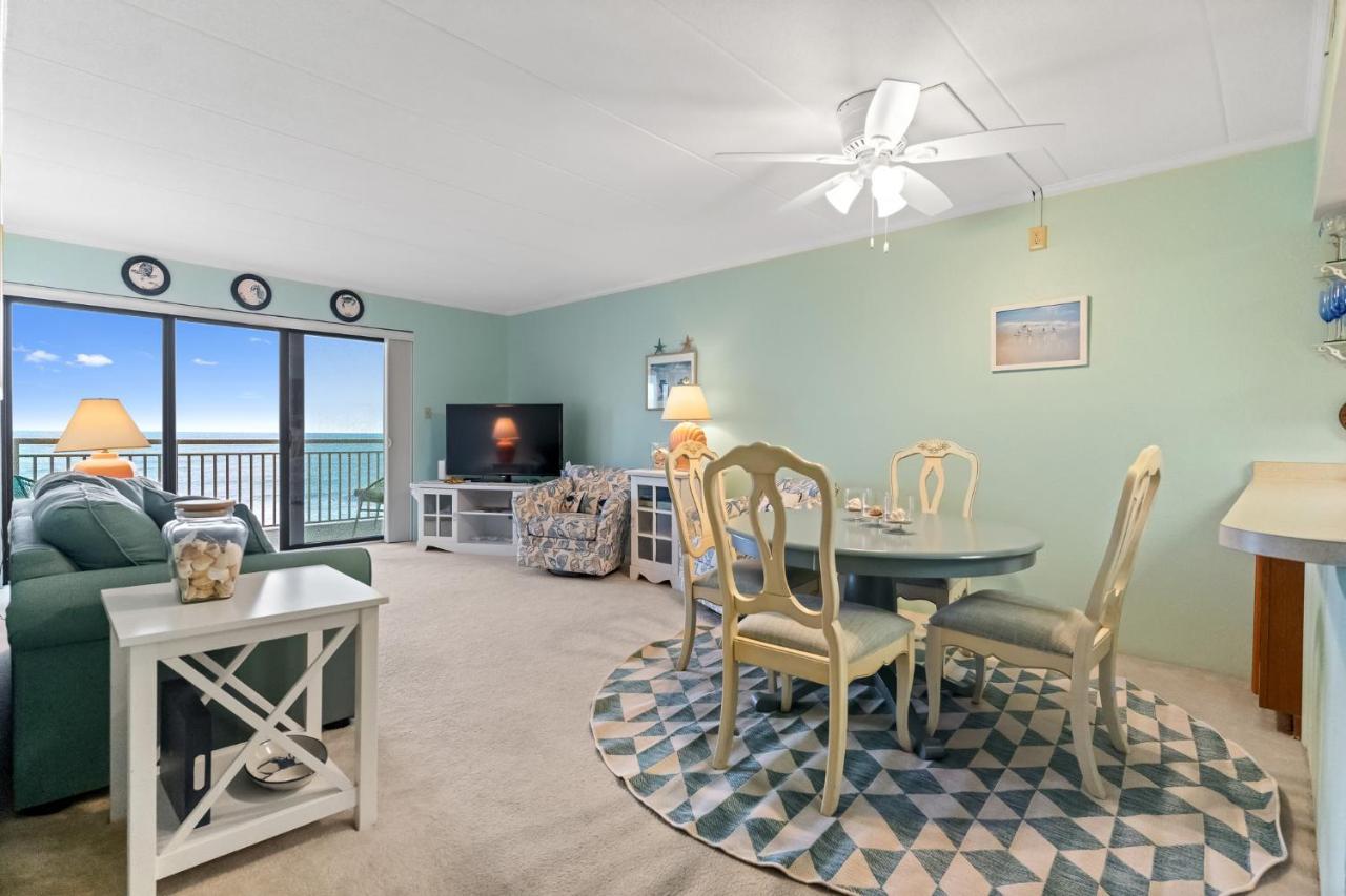Top floor Oceanfront Convention Center Condo - Bed and Breakfast Ocean City