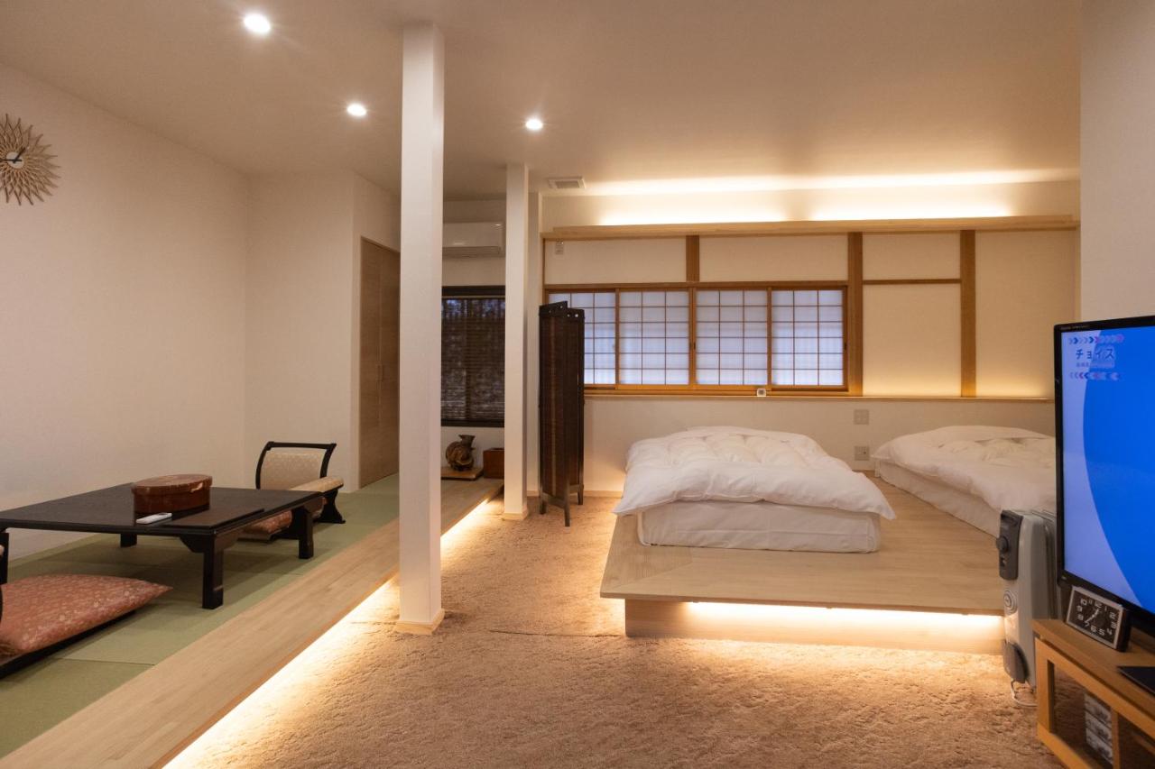 Quadruple Room with Private Bathroom