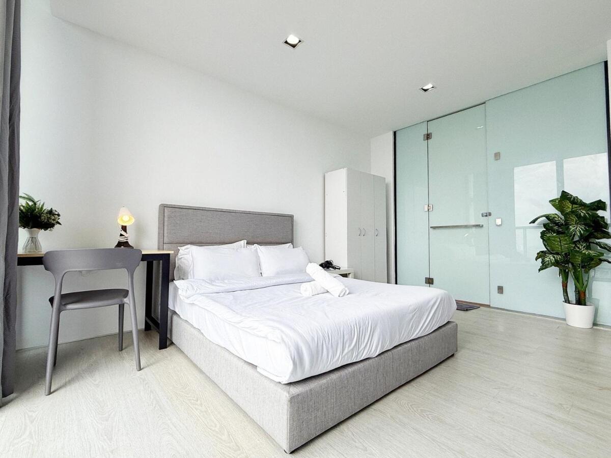 3BR 2-8pax Cozy Family Suite - One City Mall - B&B