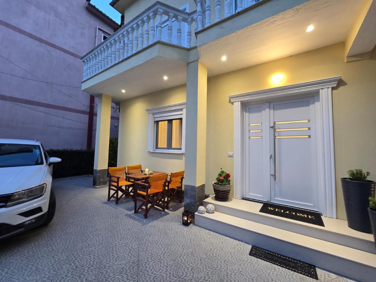 Villa Alexandros - B&B