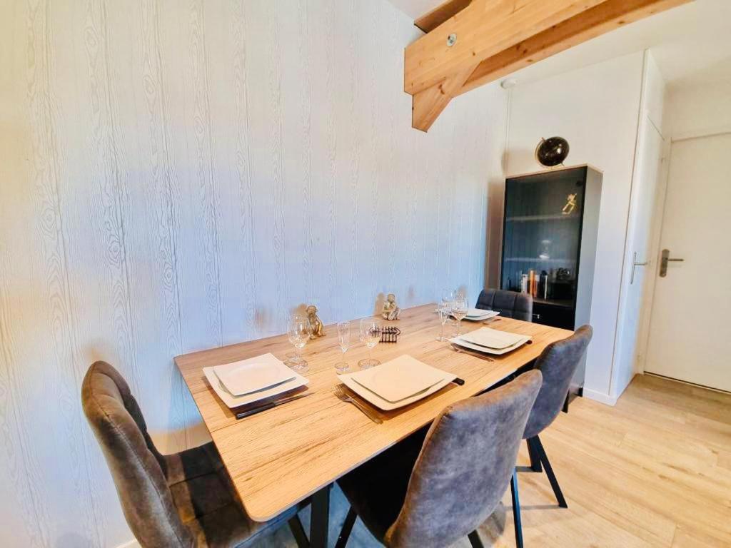 Rue de Reims super T3 tout équipé et parking privé - B&B Bétheny