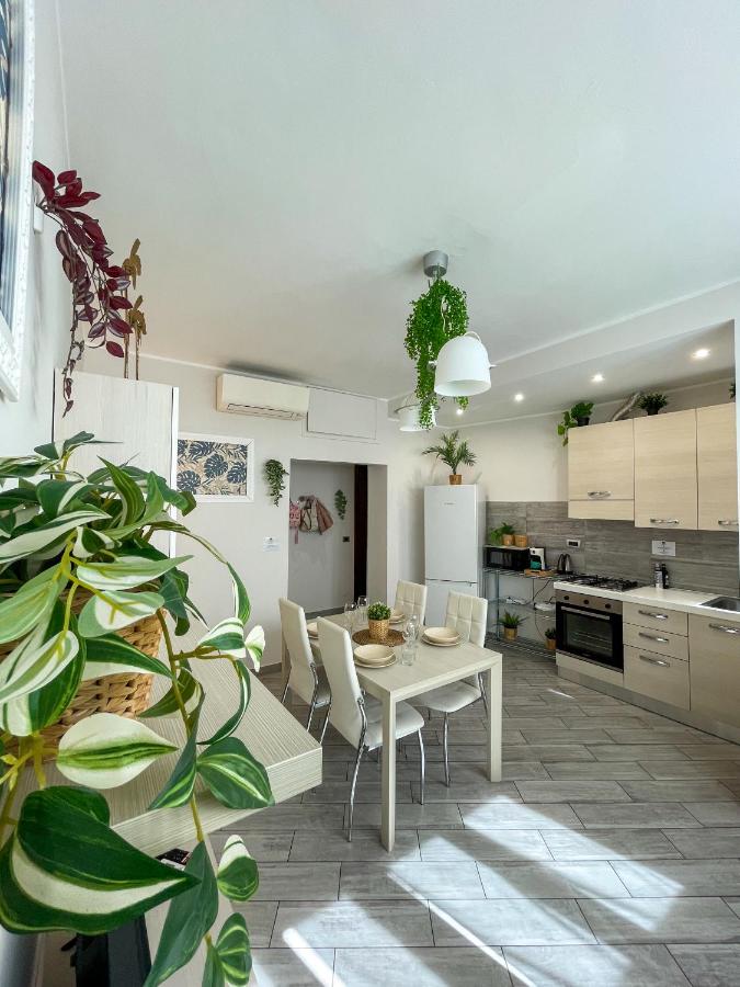 Home In Town - Fiera Milano City near San Siro Stadium - Ferienwohnung Mailand