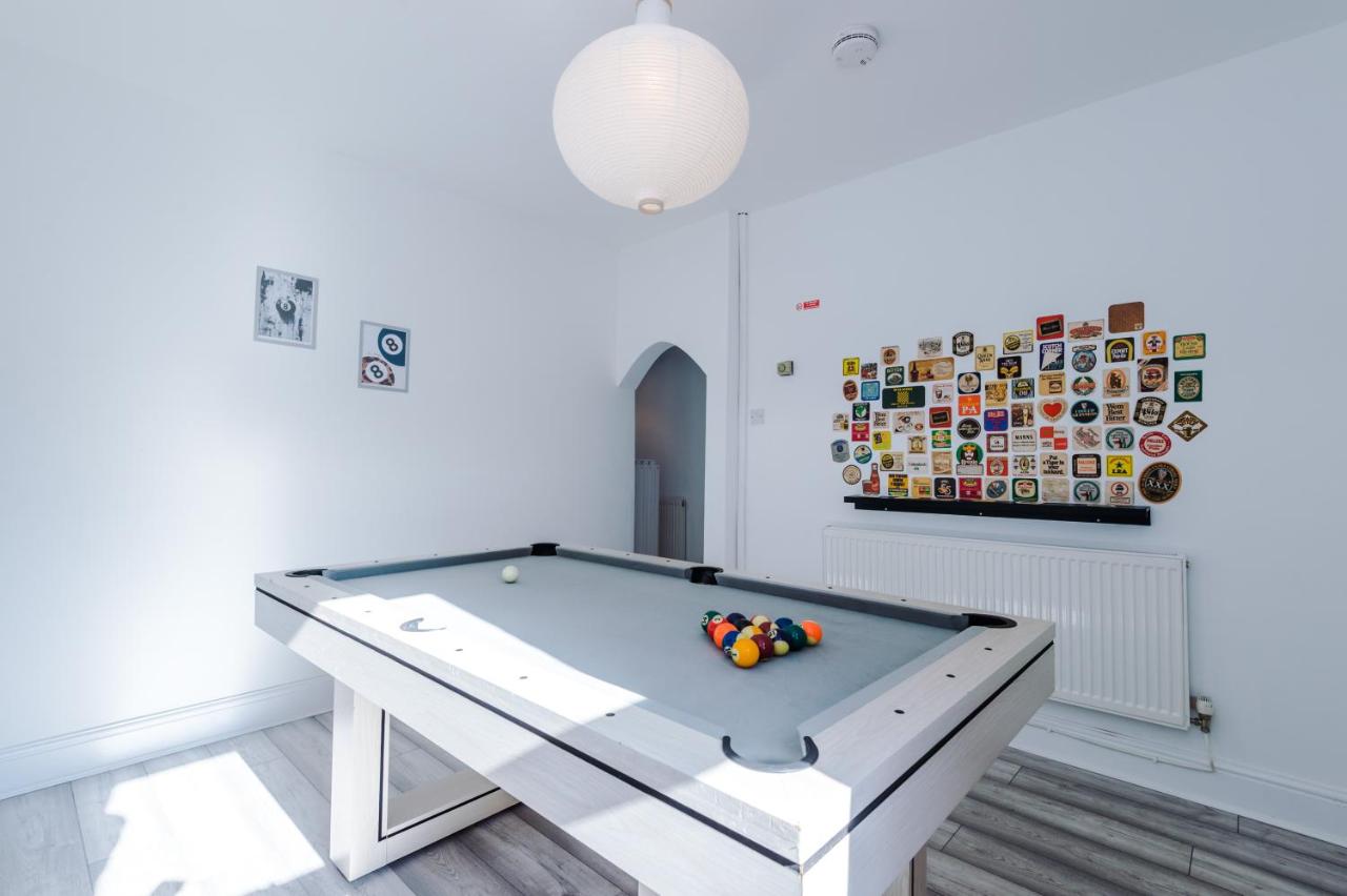 Beautiful 3Bed Home In Chester, Games Room, Smart TV, Long Term Disc - B&B Hough Green