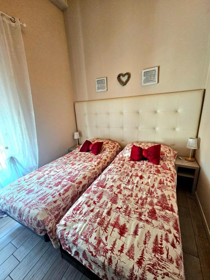 Doppel-/Zweibettzimmer mit Gemeinschaftsbad