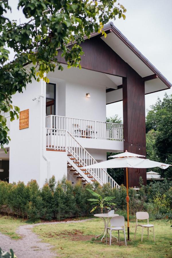 Pabhatra Local Stay Phatthalung - B&B Ban Ai Yai