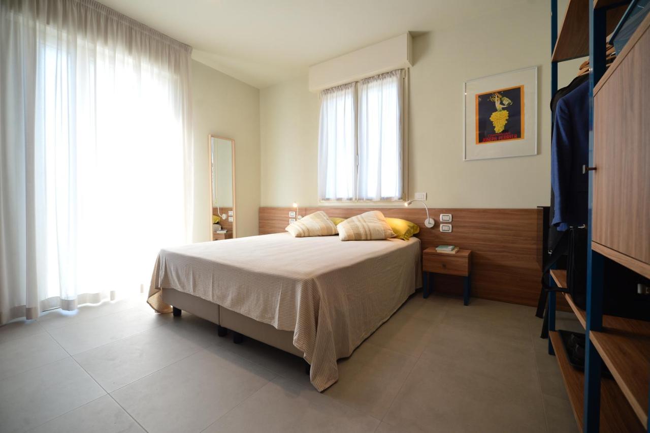 Doppel-/Zweibettzimmer mit eigenem Bad