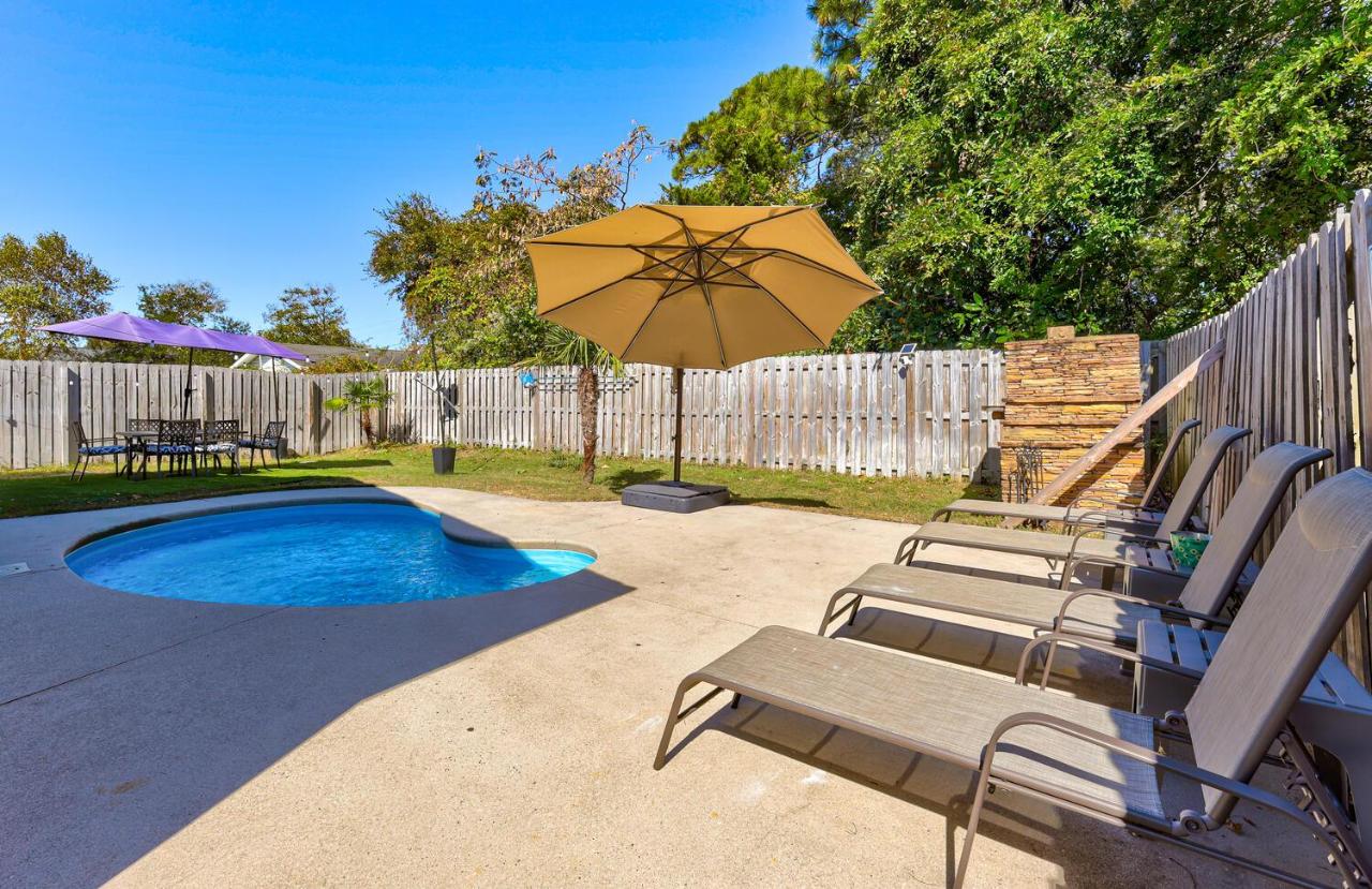 Salt Air Cottage by Carolina Beach Realty - B&B