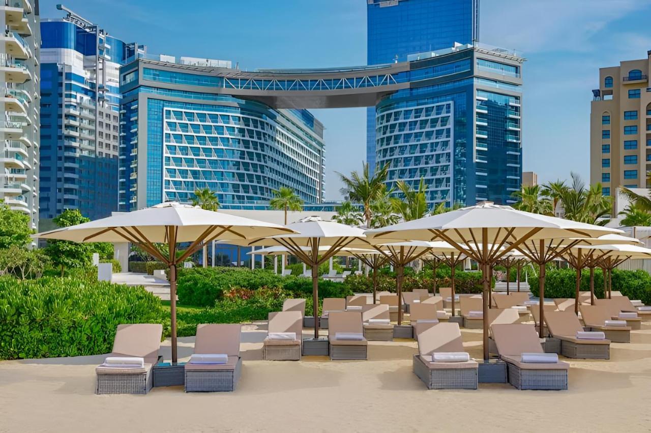 Palm Jumeirah - Luxe Infinity Pool I Direct Beach Access - B&B