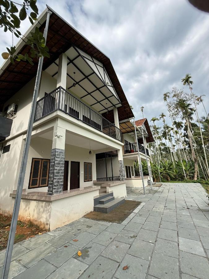 Casa con 4 camere da letto