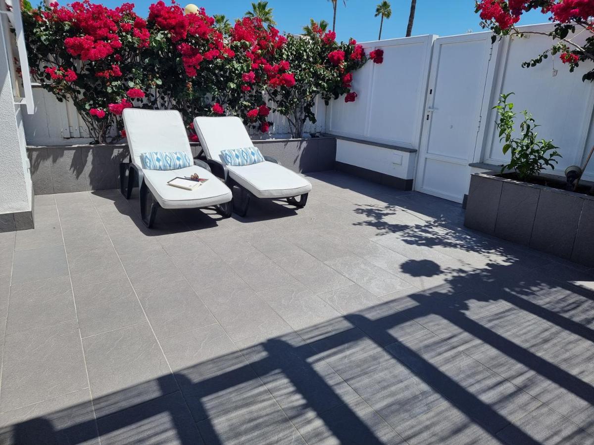 Casa de 2 o 3 dormitorios con gran terraza en Maspalomas - Chambres d'hôtes Maspalomas