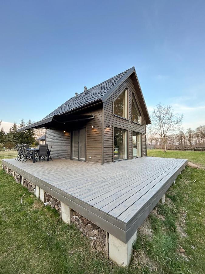 Murawki Dom Blisko Jeziora - Ferienwohnung Urowo