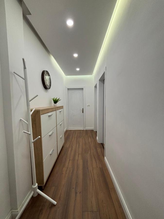 Palpoja Home Tirana - Bed and Breakfast Tirana