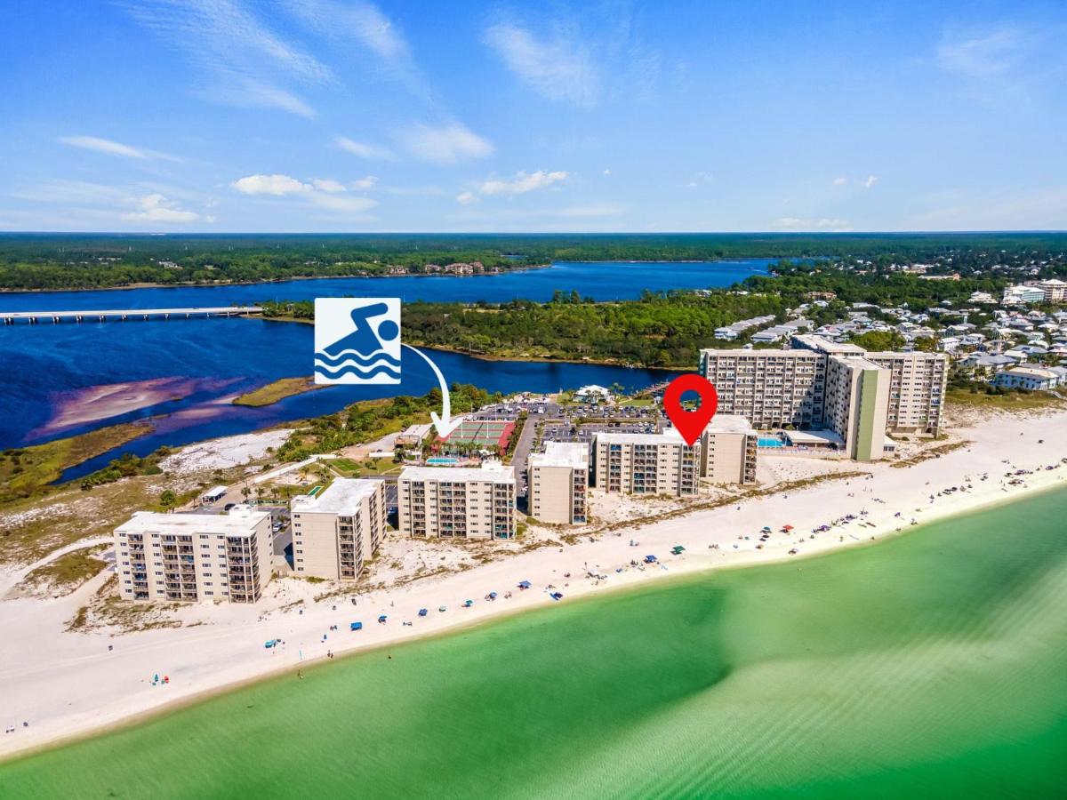 Emerald Hideaway by 30A Escapes - Bed and Breakfast Carolina Beach
