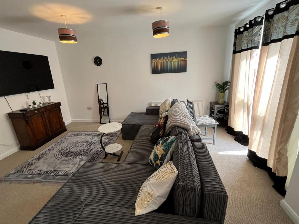 Tardis Townhouse - Spacious and Comfortable - B&B