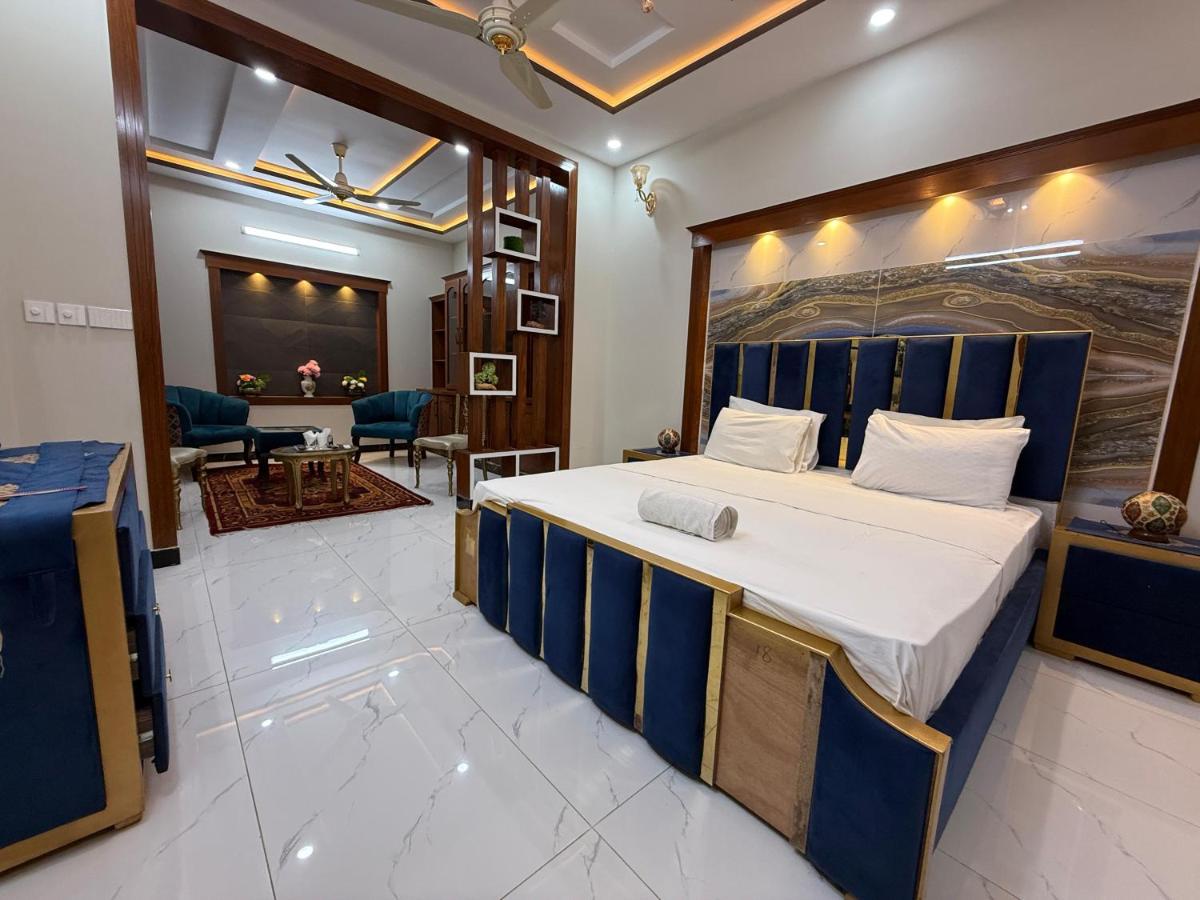 Deluxe Zimmer mit Kingsize-Bett