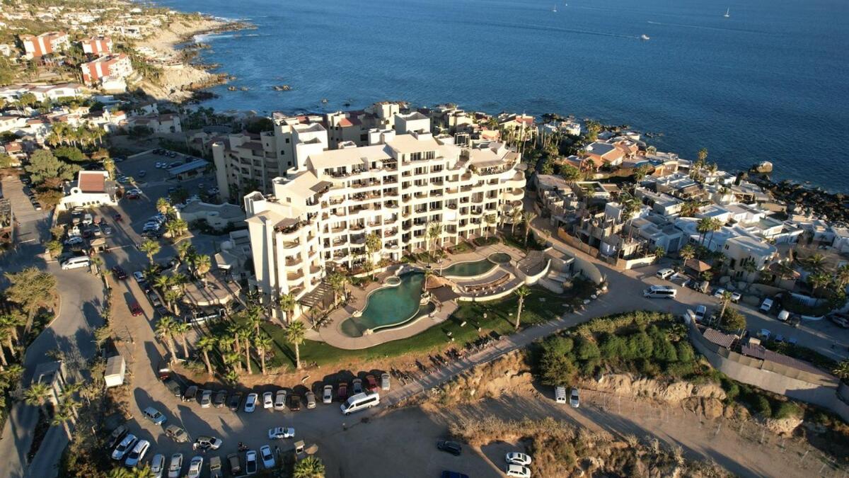 Romantic Escape with view of the iconic Cabo arch! - B&B Cabo San Lucas