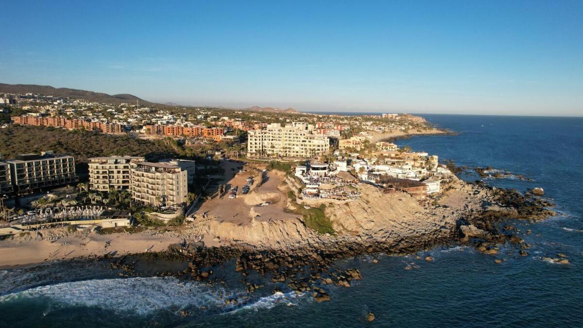 Romantic Escape with view of the iconic Cabo arch! - B&B Cabo San Lucas
