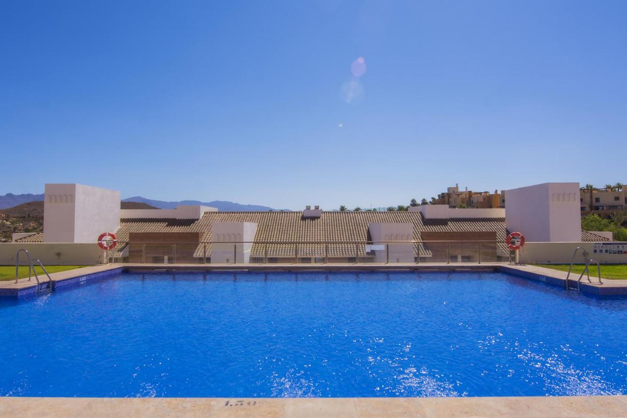 Apartamento a Estrenar Piscina y Parking Gratis - B&B Vera