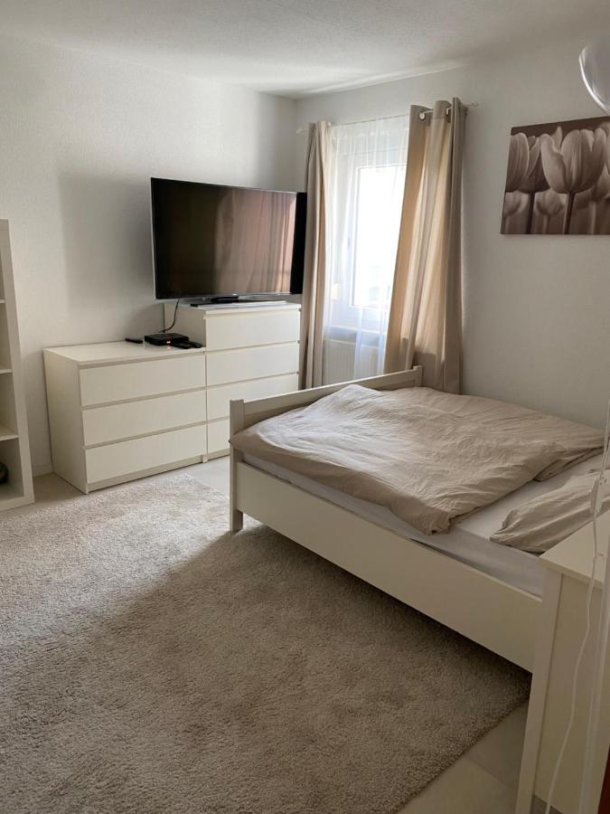Schöne moderne 2-Zimmerwohnung - Bed and Breakfast