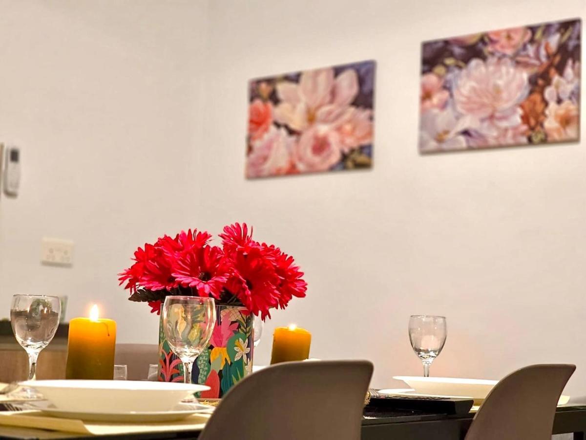 Solaria San Paul's Bay - Beachside living - central location - B&B