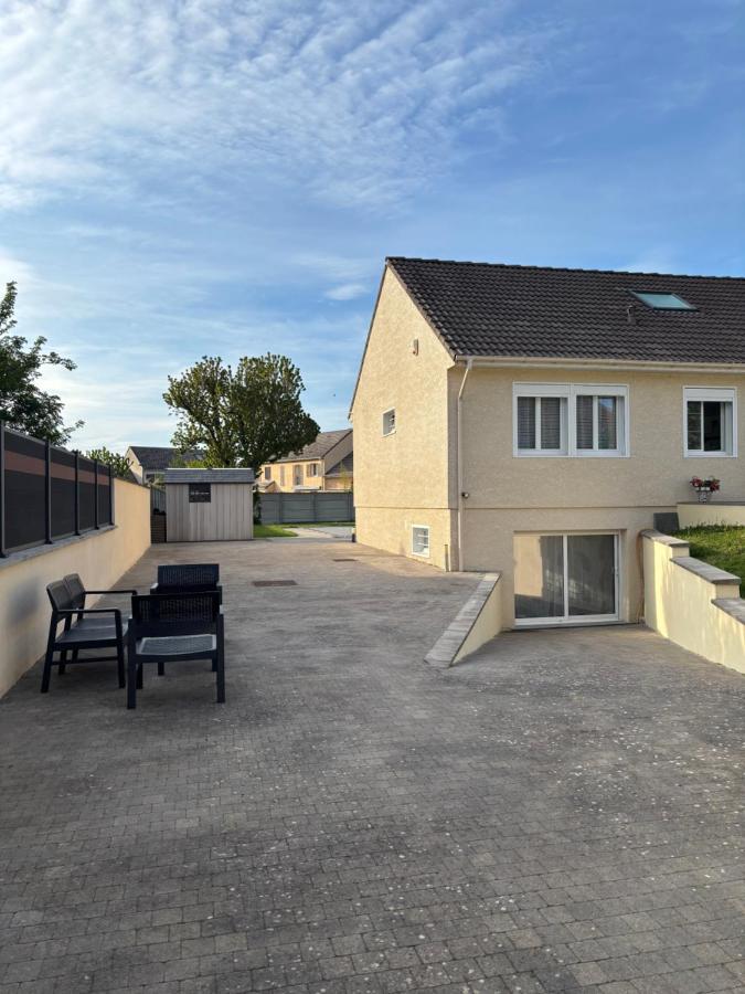 confortable et spacieux - B&B Bailly-Romainvilliers
