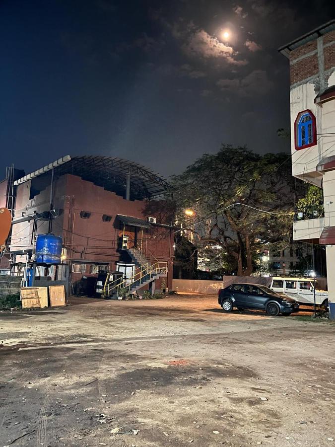 Expressway Minimalist Beltola - Hostel - Ferienwohnung
