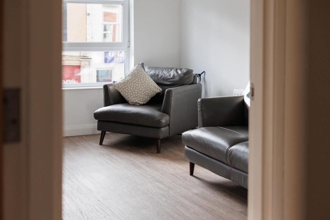 Belfast Boutique Apartment for 2 - Bed and Breakfast