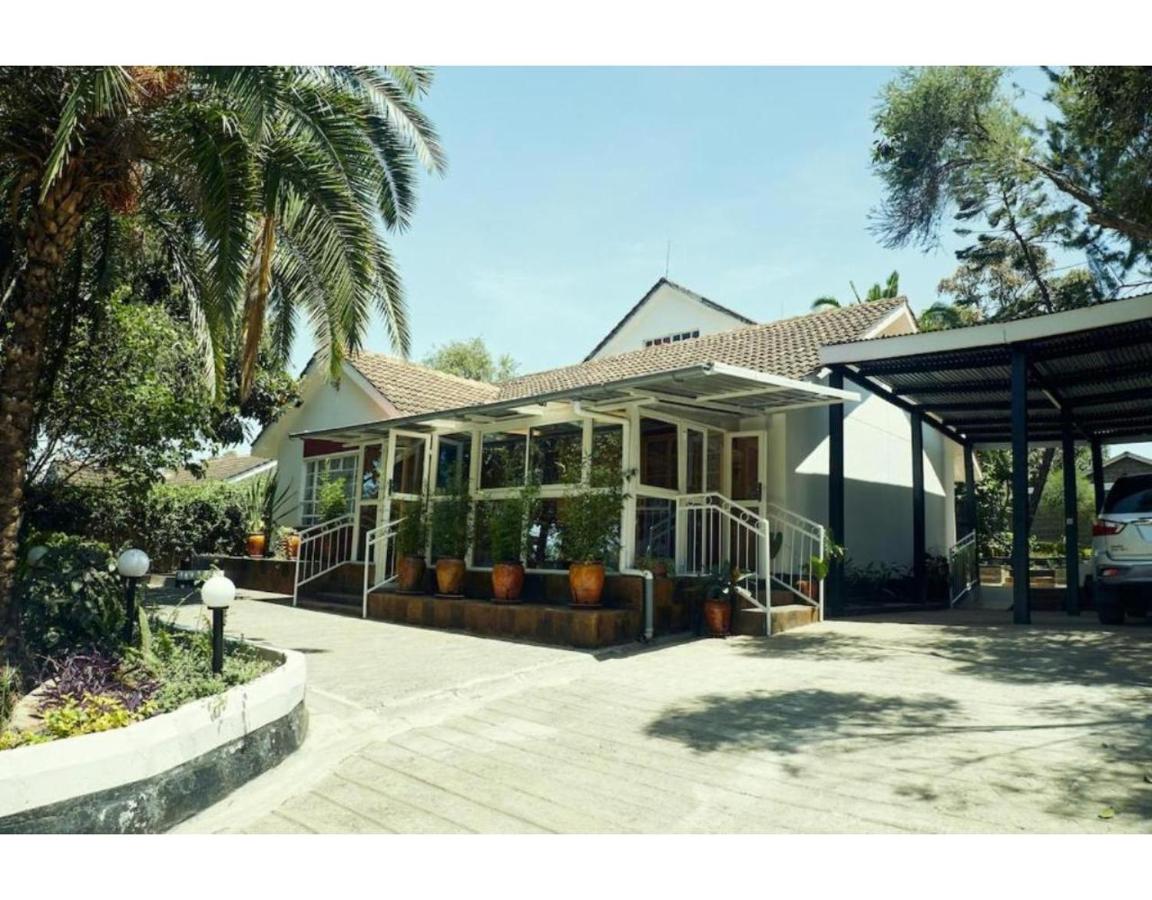 Spacious Town House in Nakuru - B&B