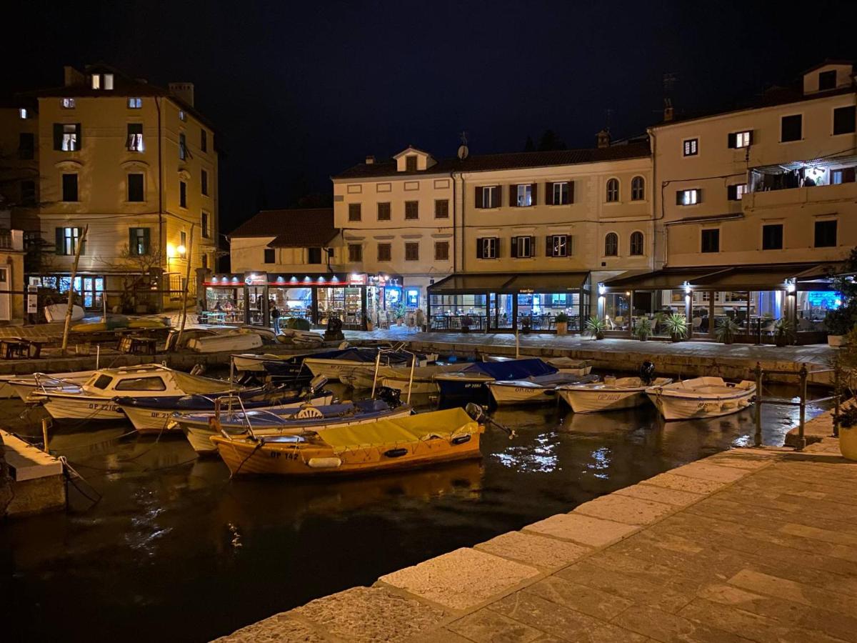 studio s balkonom 10 metara od mora - B&B Abbazia