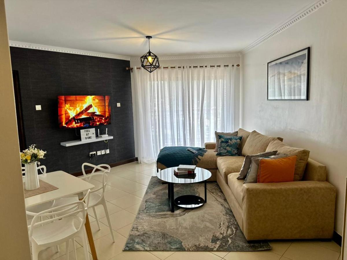 Stylish Apartment Near Wilson Airport ,Nairobi National Park & Giraffe Centre