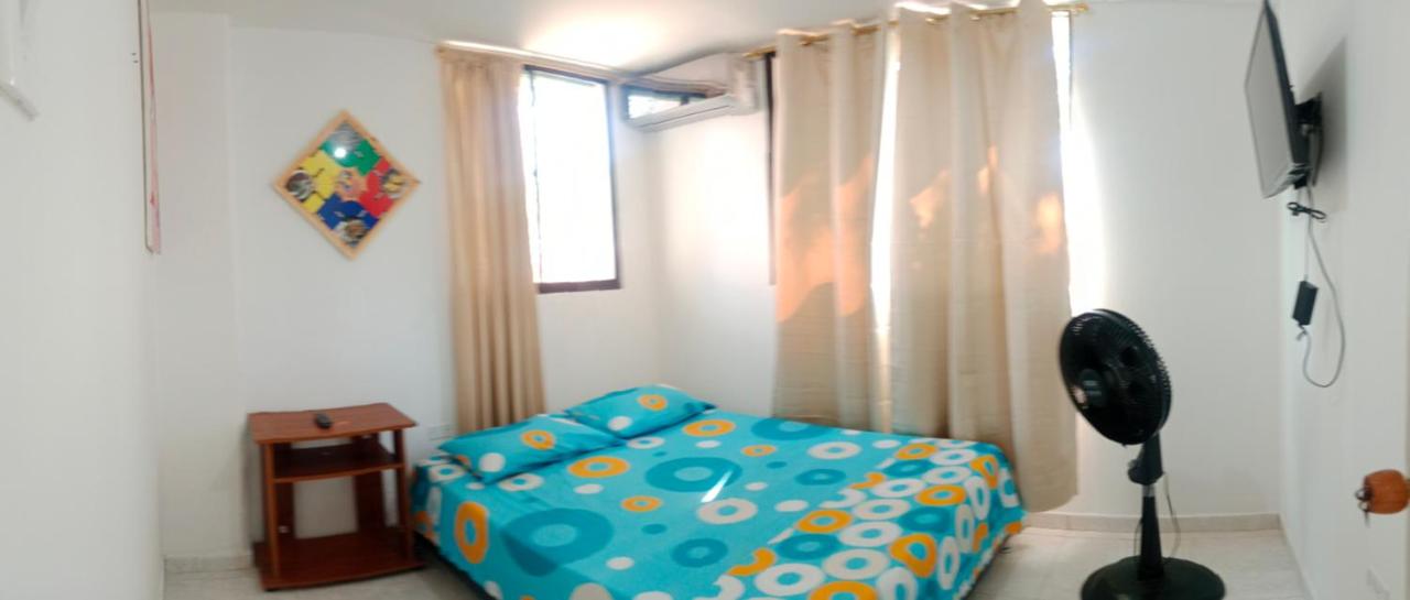 Habitación con aire y piscina - Ferienwohnung