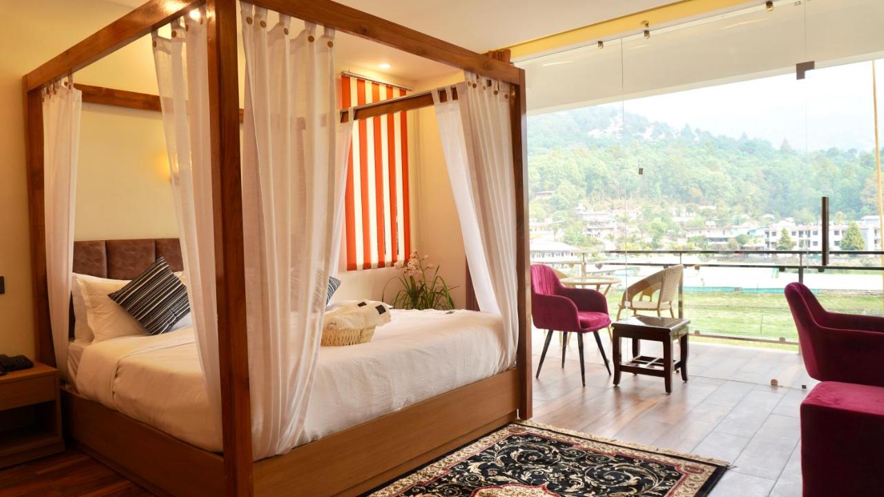 Chambre Lit King-Size - Vue sur Montagne