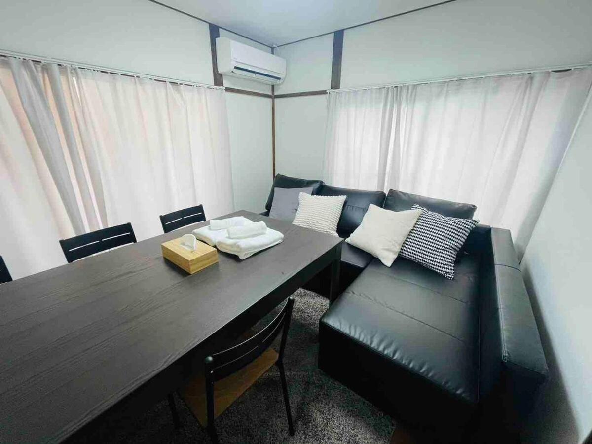 畳の間池袋 - B&B Tokyo