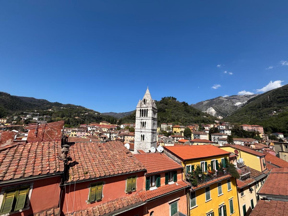 Elegante Attico Centro Storico - Panoramic View - - B&B Carrara