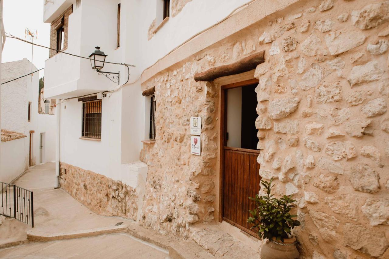 Casa Cueva Las Tinajas de Naya - B&B Alcalá del Júcar