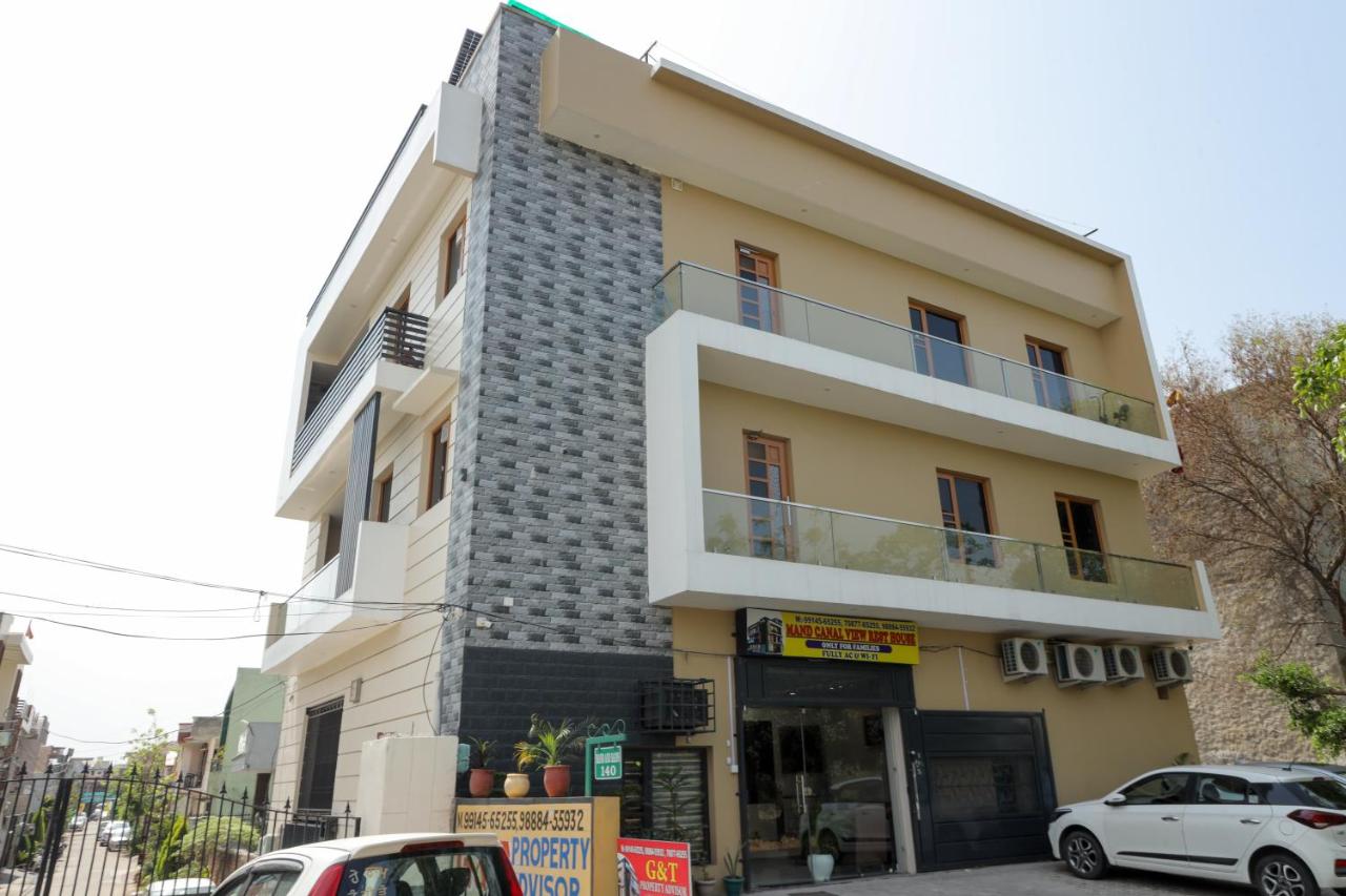 Mand Canal View Rest House FOR FAMILIES ONLY - Bed and Breakfast