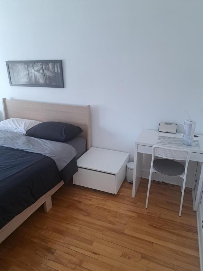 Deluxe Room (2 Adults + 1 Child)