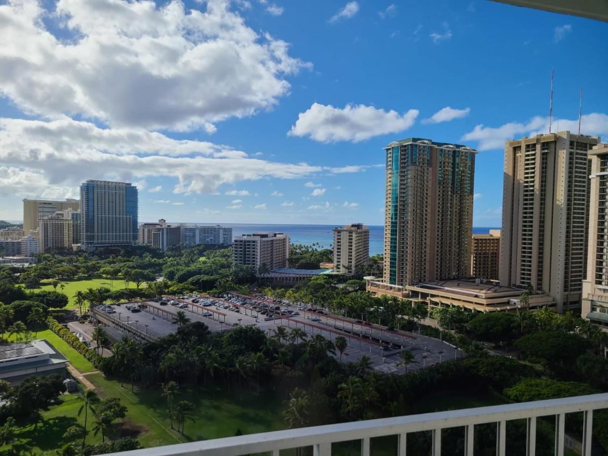 Waikiki Vacation Condo - B&B