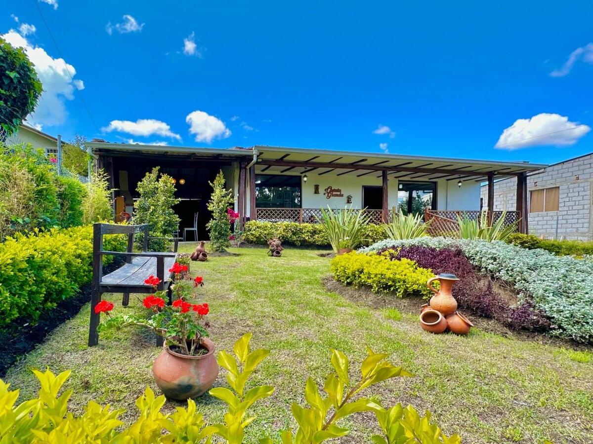Acogedora cabaña de 2hab, 2bañ y BBQ, garajes, WiFi - Ferienwohnung Cuenca