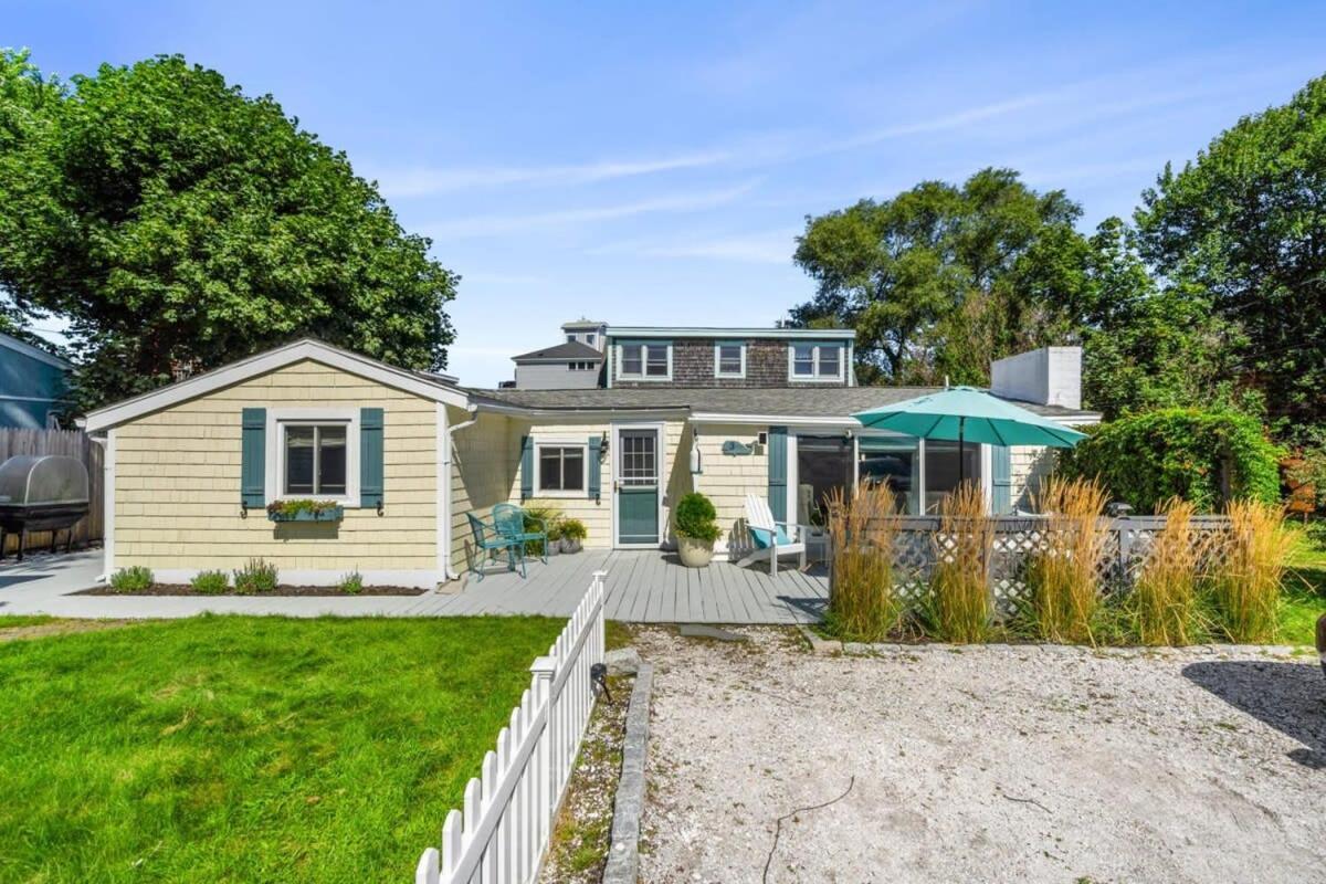 Riverside Retreat Minutes to Beach Updated Kitchen - Chambres d'hôtes Newburyport