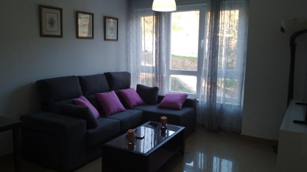 2 habitaciones piscina y garage privado - B&B Viveiro