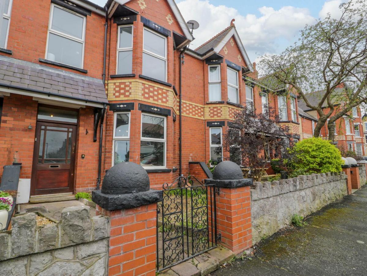6 Canning Road - B&B Colwyn Bay