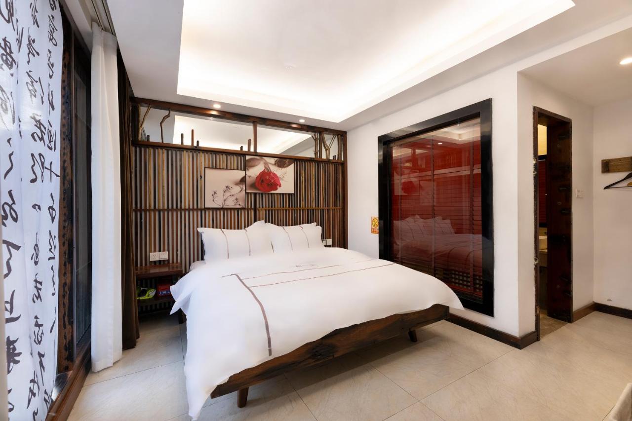 Suite with Garden View